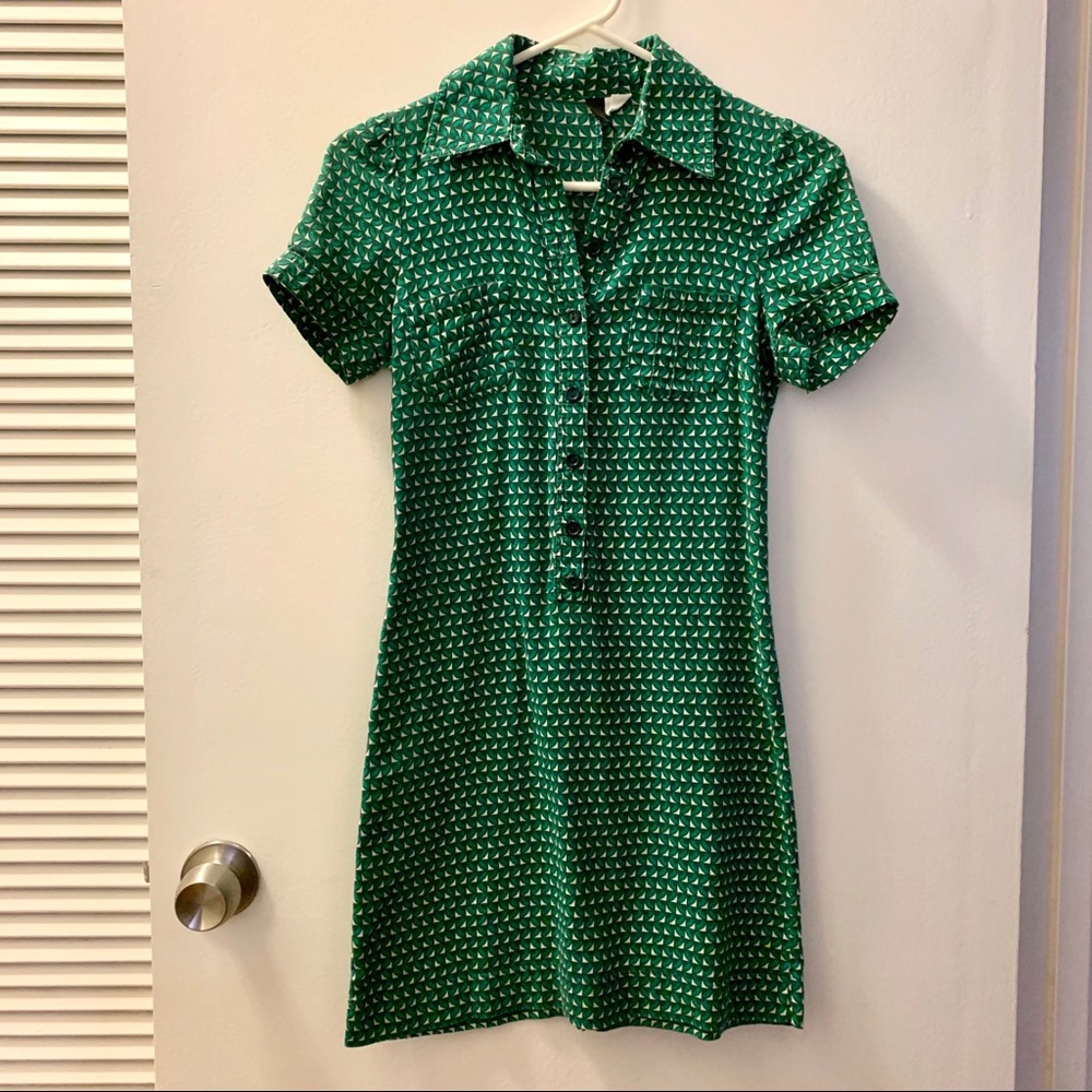 2010s - H&M Retro Green/White Short Sleeve Dress